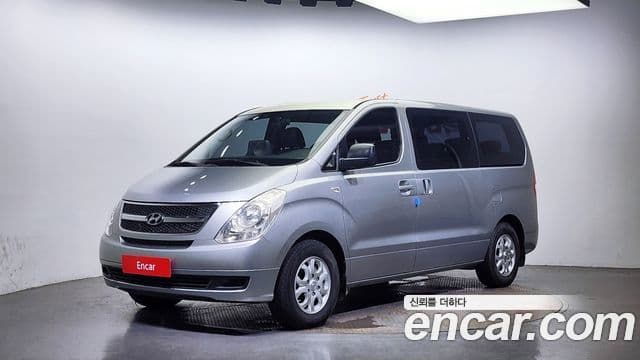 Hyundai Grand Starex CVX Deluxe, 2016 1