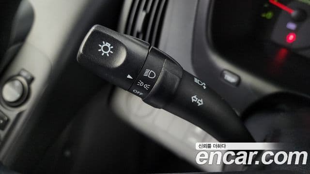 Hyundai Grand Starex CVX Deluxe, 2016 15