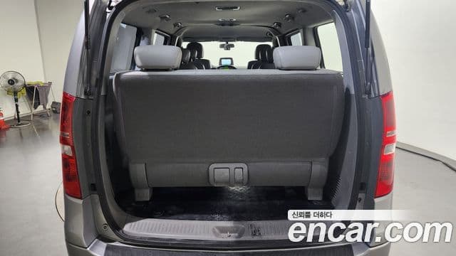 Hyundai Grand Starex CVX Deluxe, 2016 19