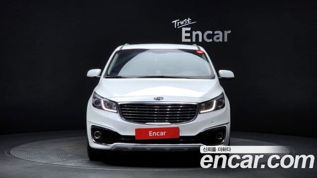 Kia All New Carnival Luxury, 2016 3