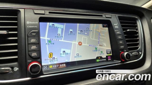 Kia All New Carnival Luxury, 2016 15