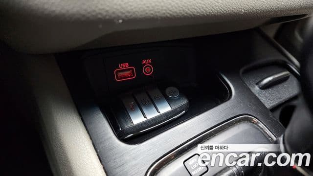 Kia All New Carnival Luxury, 2016 18