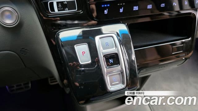 Hyundai Staria Prestige Camper 4인승, 2024 9