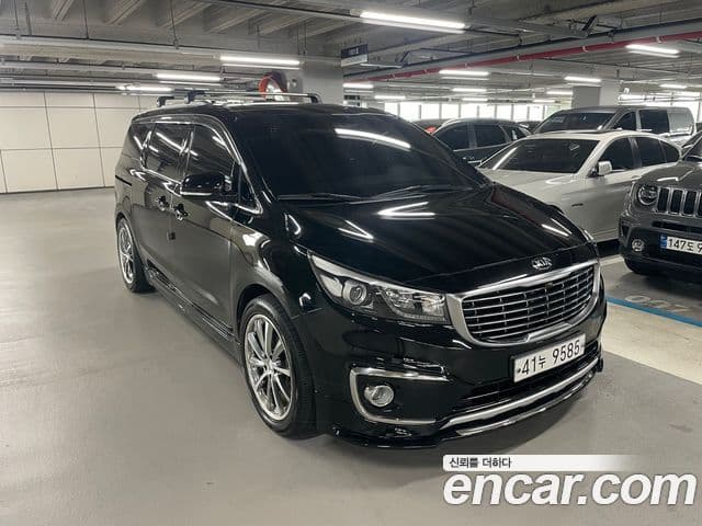 Kia All New Carnival Luxury, 2015 1