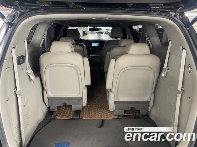 Kia All New Carnival Luxury, 2015 6