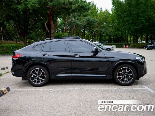 BMW X4 (G02) xDrive20i M Sport Pro, 2023 все фото