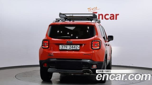 Jeep Renegade 2.0 дизель Limited AWD, 2015 4