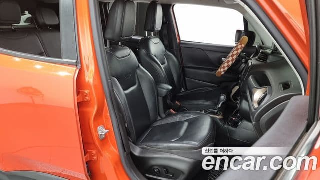 Jeep Renegade 2.0 дизель Limited AWD, 2015 10