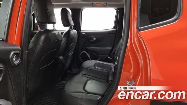 Jeep Renegade 2.0 дизель Limited AWD, 2015 12