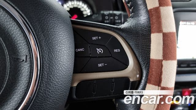 Jeep Renegade 2.0 дизель Limited AWD, 2015 17