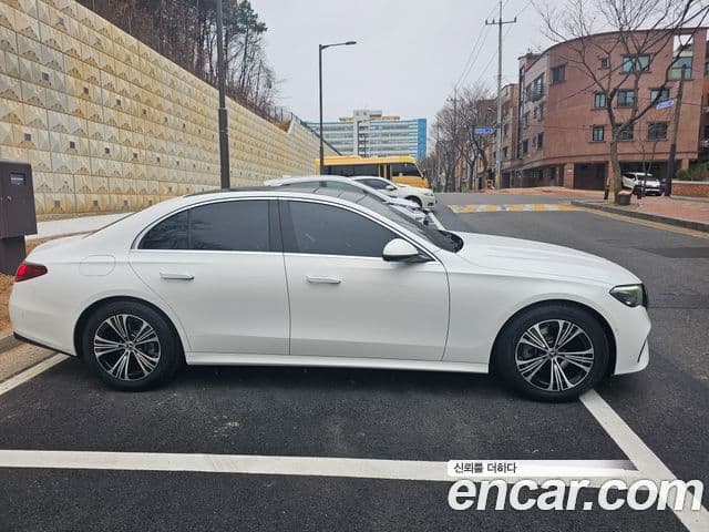 Mercedes-Benz E-класс W214 Avantgarde, 2025 4