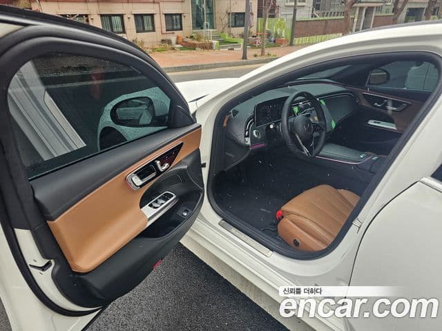 Mercedes-Benz E-класс W214 Avantgarde, 2025 8