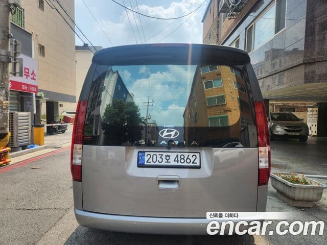 Hyundai Staria Modern, 2025 все фото