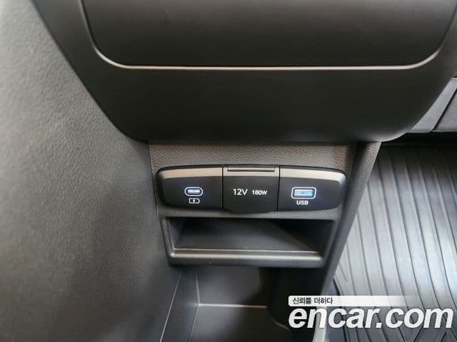Hyundai Staria Modern, 2025 15