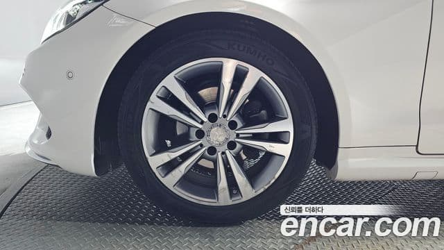 Mercedes-Benz E-класс W212 E200 купе, 2016 все фото