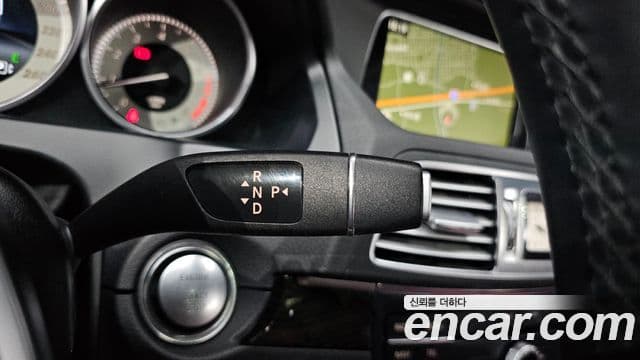 Mercedes-Benz E-класс W212 E200 купе, 2016 9