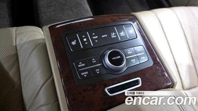 Hyundai Equus(новый кузов / новое поколение) Luxury, 2012 19