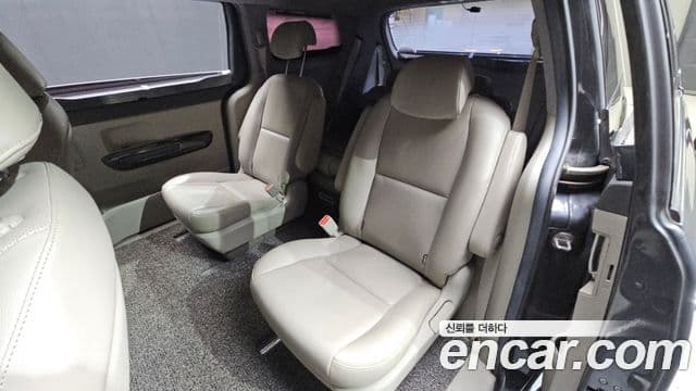 Kia All New Carnival Prestige, 2017 12
