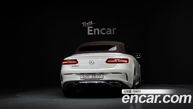 Mercedes-Benz E-класс W213 E220d кабриолет, 2018 4