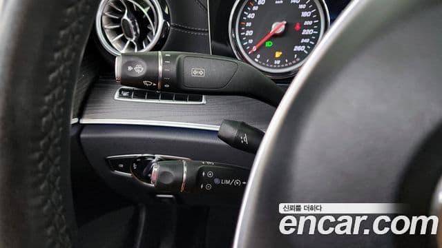 Mercedes-Benz E-класс W213 E220d кабриолет, 2018 19