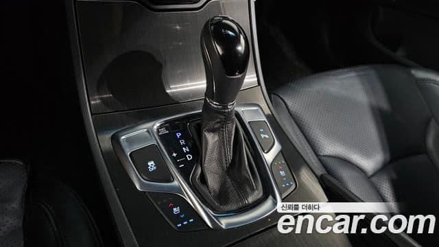 Hyundai Grandeur HG Premium, 2016 9