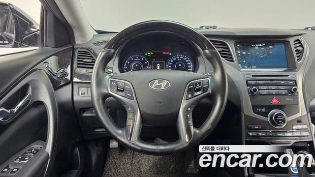 Hyundai Grandeur HG Premium, 2016 13