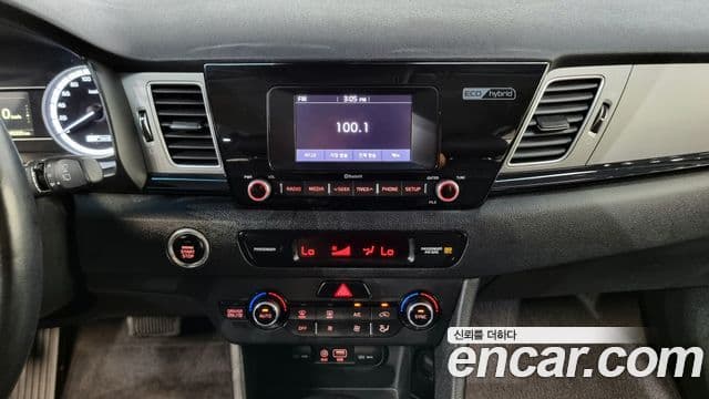 Kia Niro Prestige, 2017 15