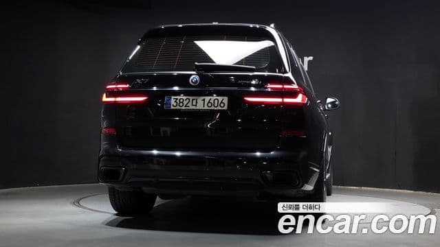 BMW X7 (G07) xDrive 40i M Sport 7인승, 2024 4
