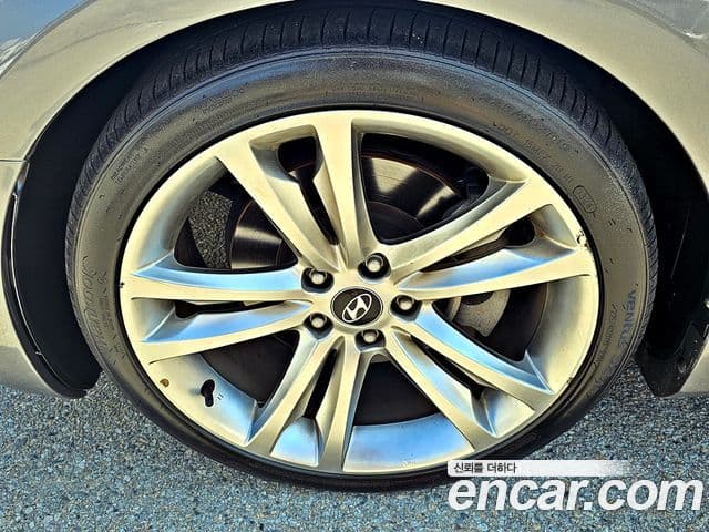 Hyundai Genesis купе 200 турбо P, 2011 все фото