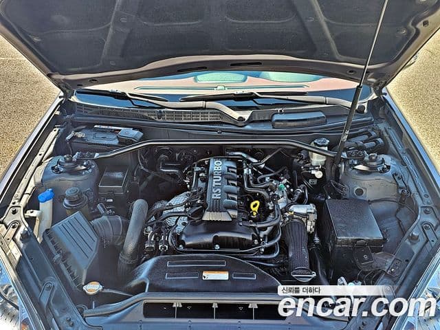 Hyundai Genesis купе 200 турбо P, 2011 6
