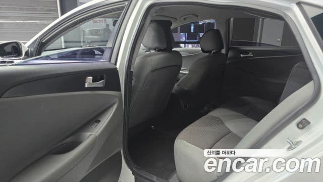 Hyundai YF Sonata Y20 Grand, 2011 13