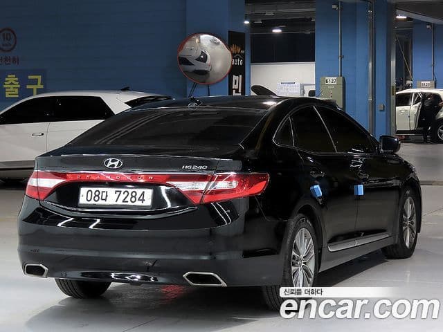 Hyundai Grandeur HG Modern, 2015 4
