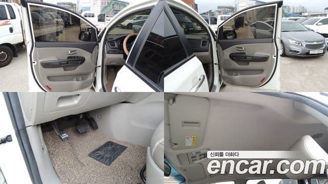 Kia All New Carnival Luxury, 2016 16