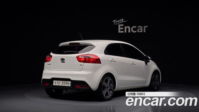 Kia All New Pride Prestige, 2013 2