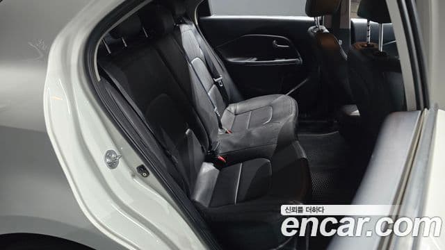 Kia All New Pride Prestige, 2013 12