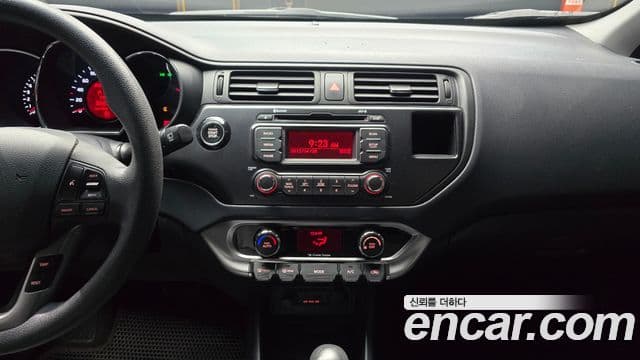 Kia All New Pride Prestige, 2013 14