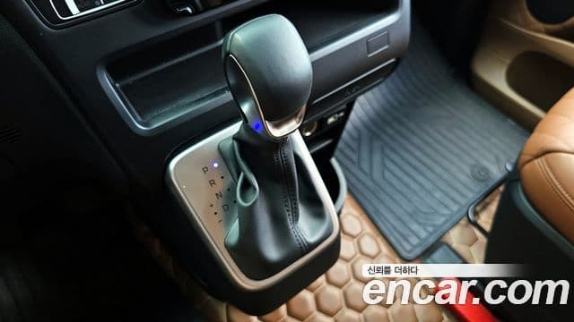 Hyundai Staria компания по спецнадстройкам, 2023 9