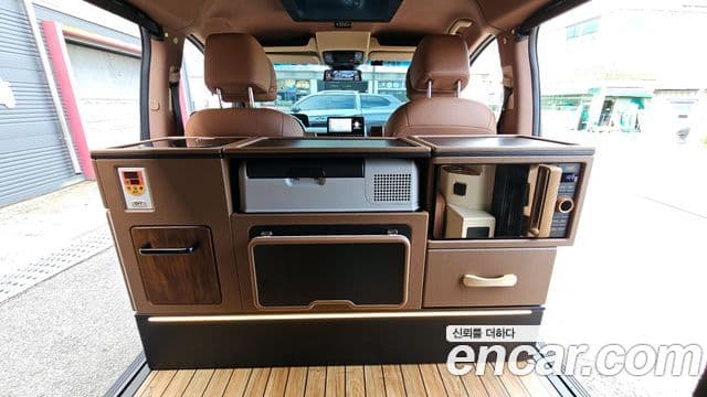 Hyundai Staria компания по спецнадстройкам, 2023 18