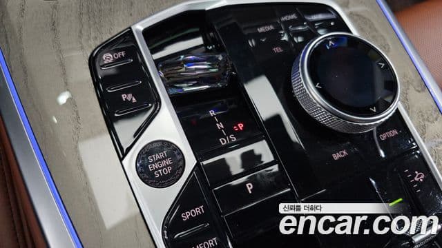 BMW X7 (G07) xDrive 40i Design Pure Excellence 6인승, 2023 9