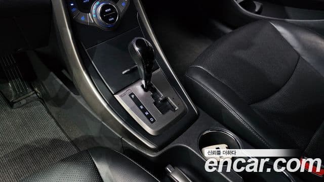 Hyundai Avante MD M16 GDI Avenue, 2014 9