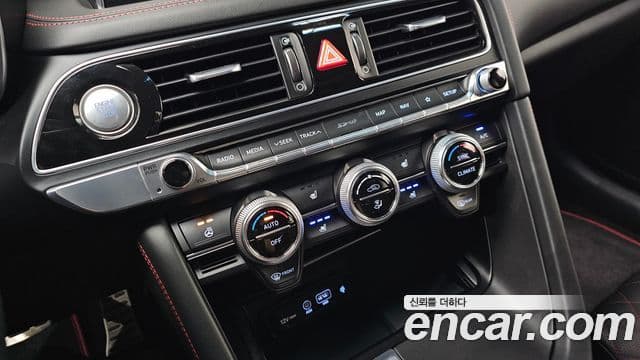 Genesis G70 Supreme, 2018 17