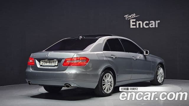 Mercedes-Benz E-класс W212 E300 Elegance, 2012 2