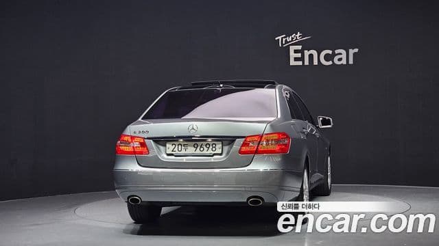 Mercedes-Benz E-класс W212 E300 Elegance, 2012 4