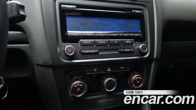 Volkswagen Гольф 6세대 1.6 TDI BlueMotion, 2011 15