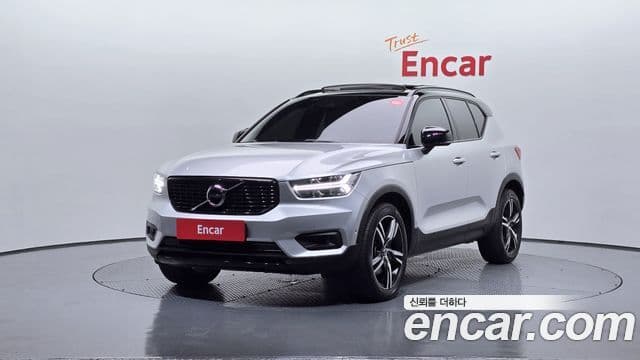 Volvo XC40 T4 R-Design, 2019 1