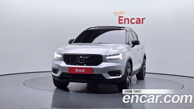Volvo XC40 T4 R-Design, 2019 3