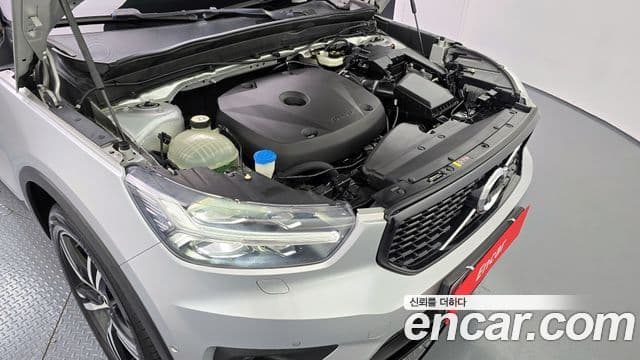 Volvo XC40 T4 R-Design, 2019 6