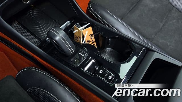 Volvo XC40 T4 R-Design, 2019 9