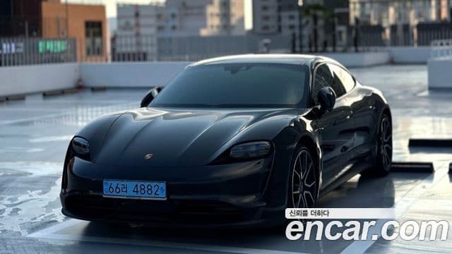 Porsche 타이칸 базовый, 2024 1