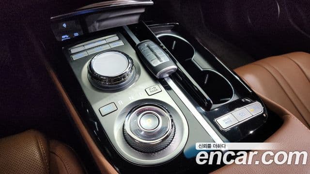 Genesis G80 (RG3) бензин 2.5 турбо AWD, 2024 9